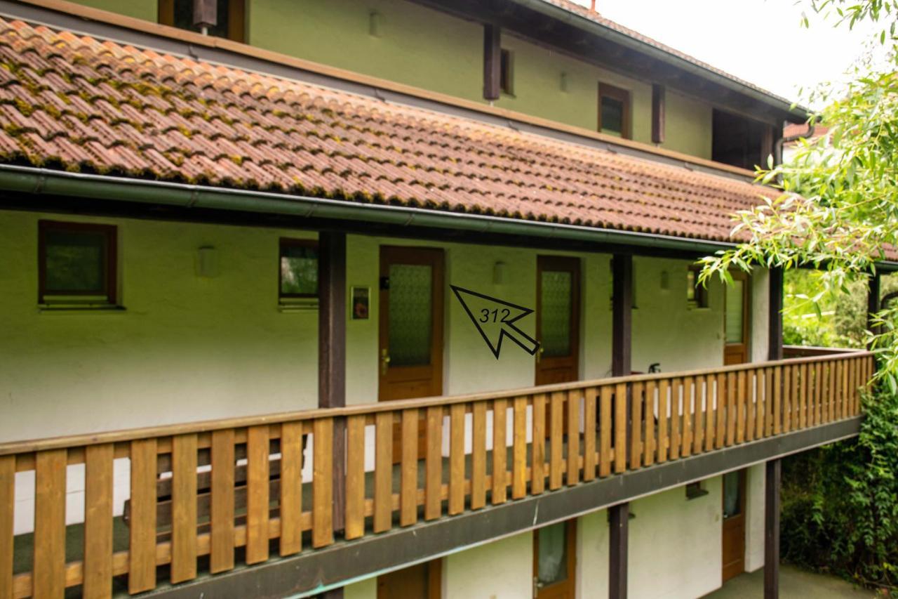 Geschmackvolles Appartement Am Donauradweg Obernzell Luaran gambar